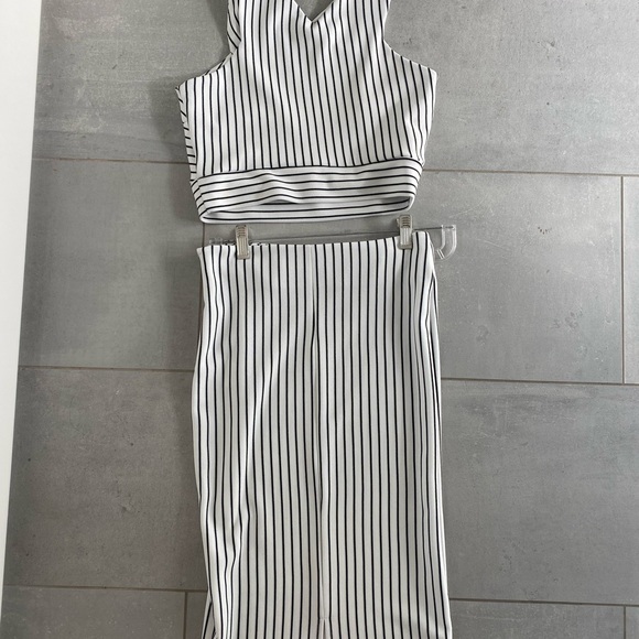 Two piece set white with black stripes. Crop top and midi skirt in EUC/Worn once - Picture 3 of 5